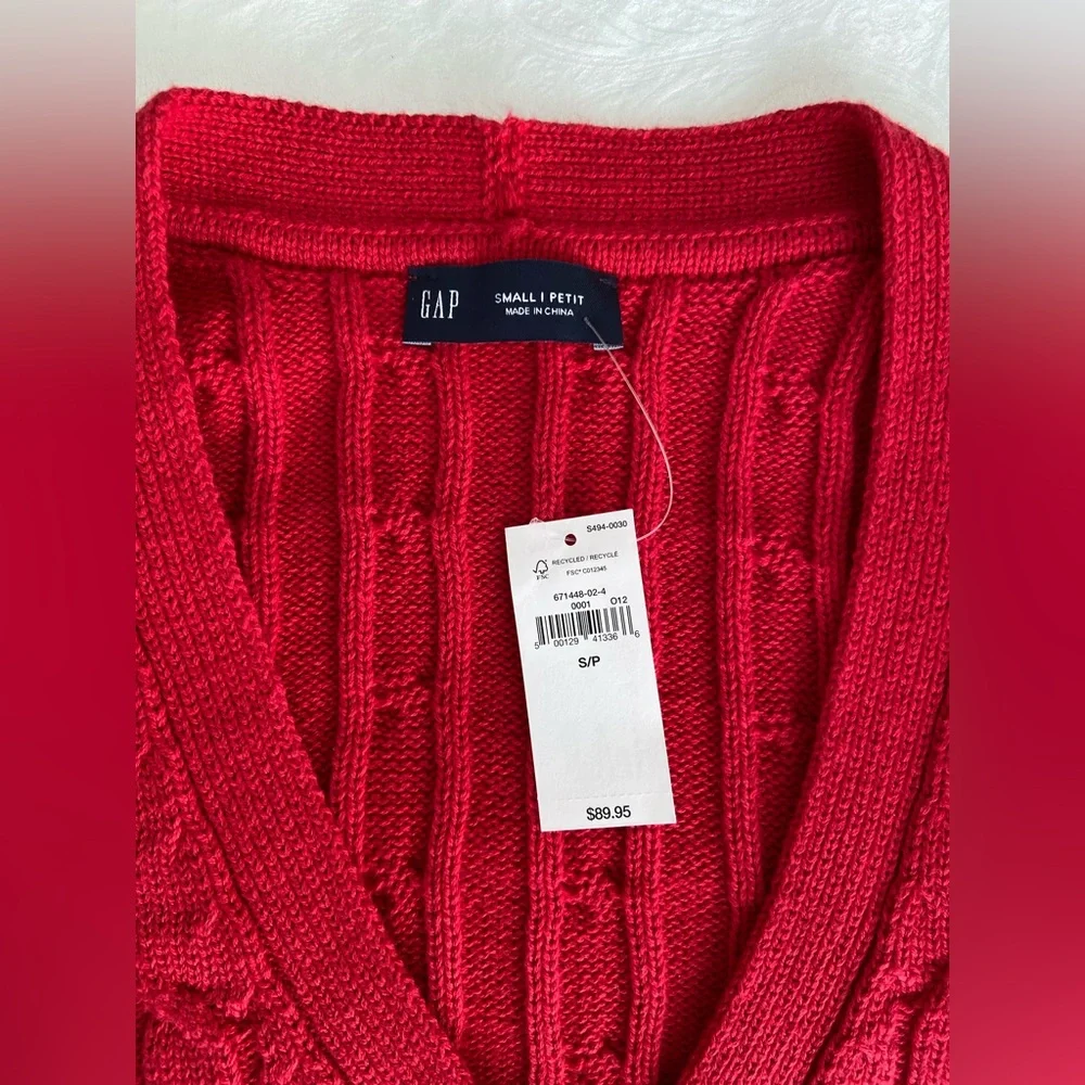 SOLD🥳 GAP 100% cotton cable knit v-neck cardigan - Picture 3 of 5